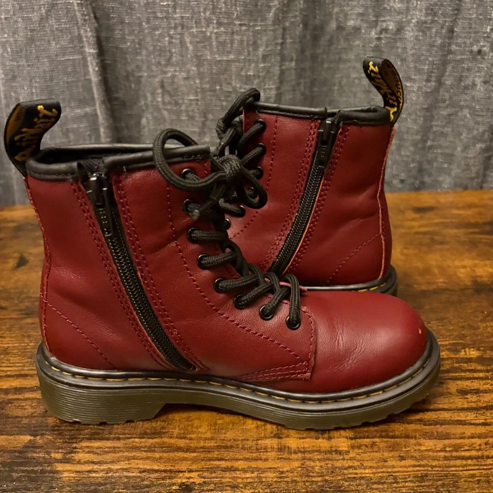 Dr. Martens 1460‎ Juniors Burgundy Red Leather Lace Up Boots (Kids Size 1)